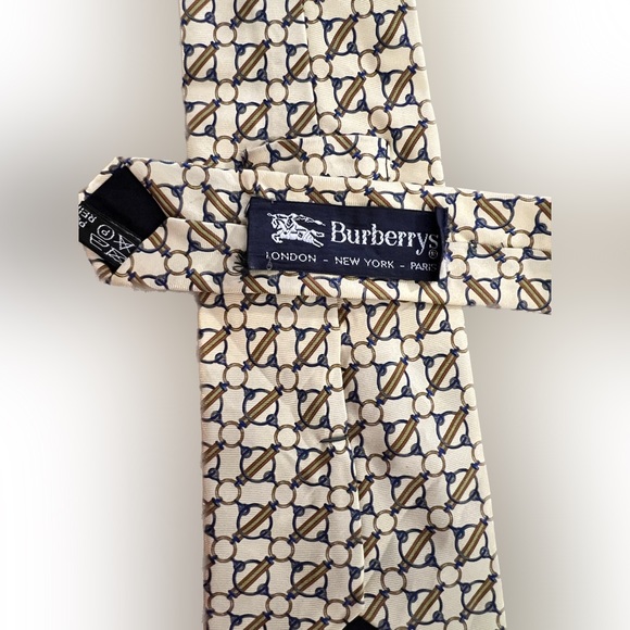 Burberry Vintage Tie 100% Silk - Picture 5 of 7